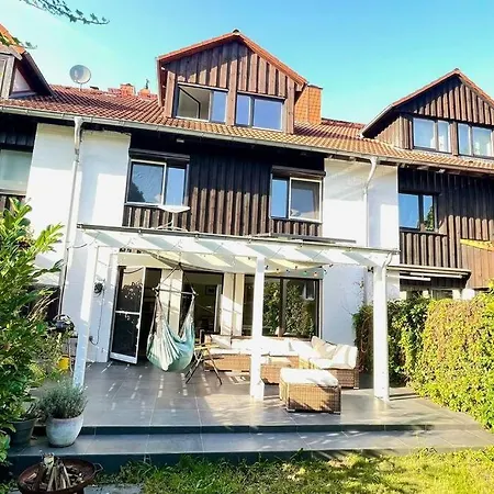 Fuer Familien Und Gruppen In Seenaehe Mit Garten Hannover